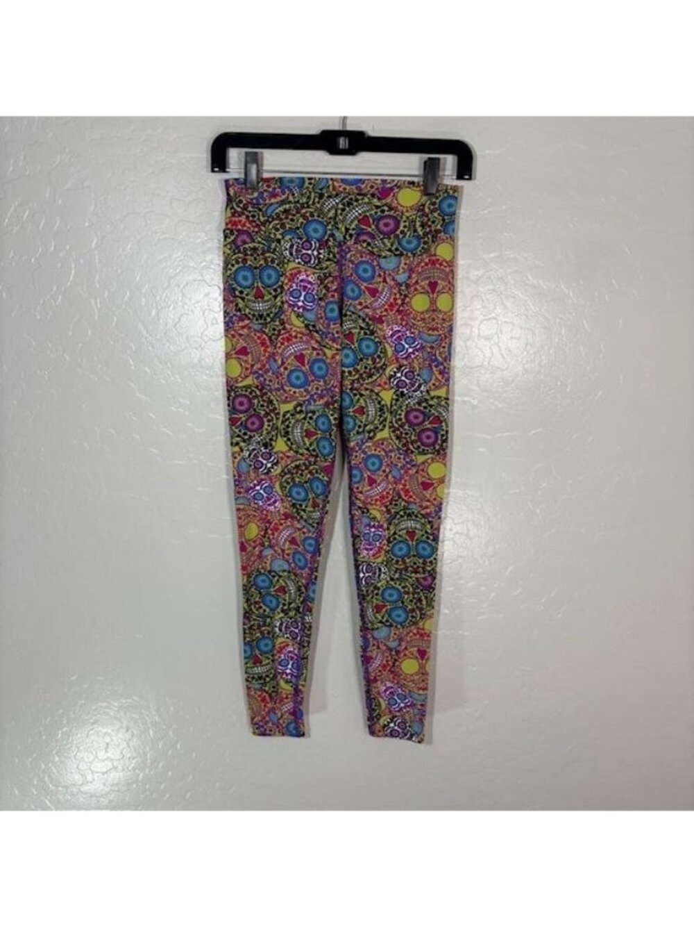 DonaJo Leggings Womens 2 Multicolor Skull Print Ankle Yoga Pants Athletic Gym